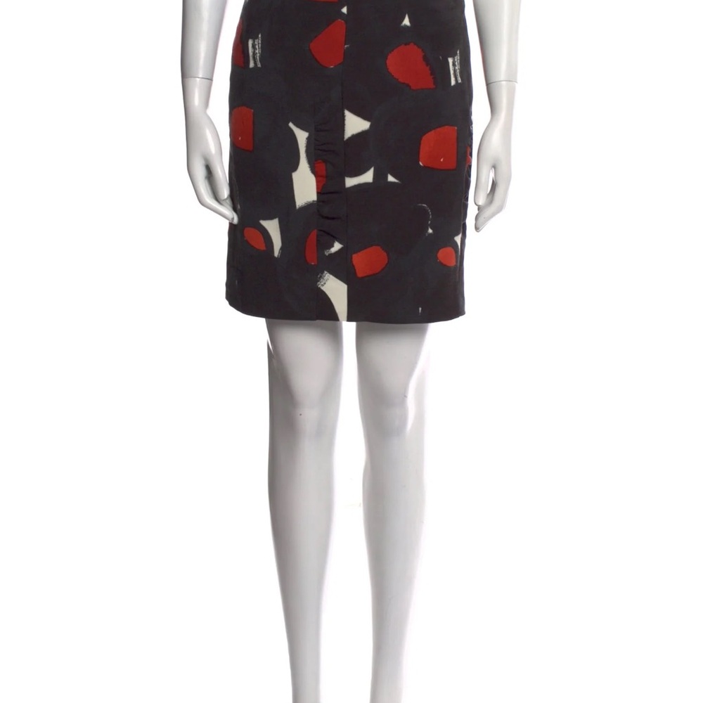 Chloé vintage 2000s black, white, and red patterned ruched skirt